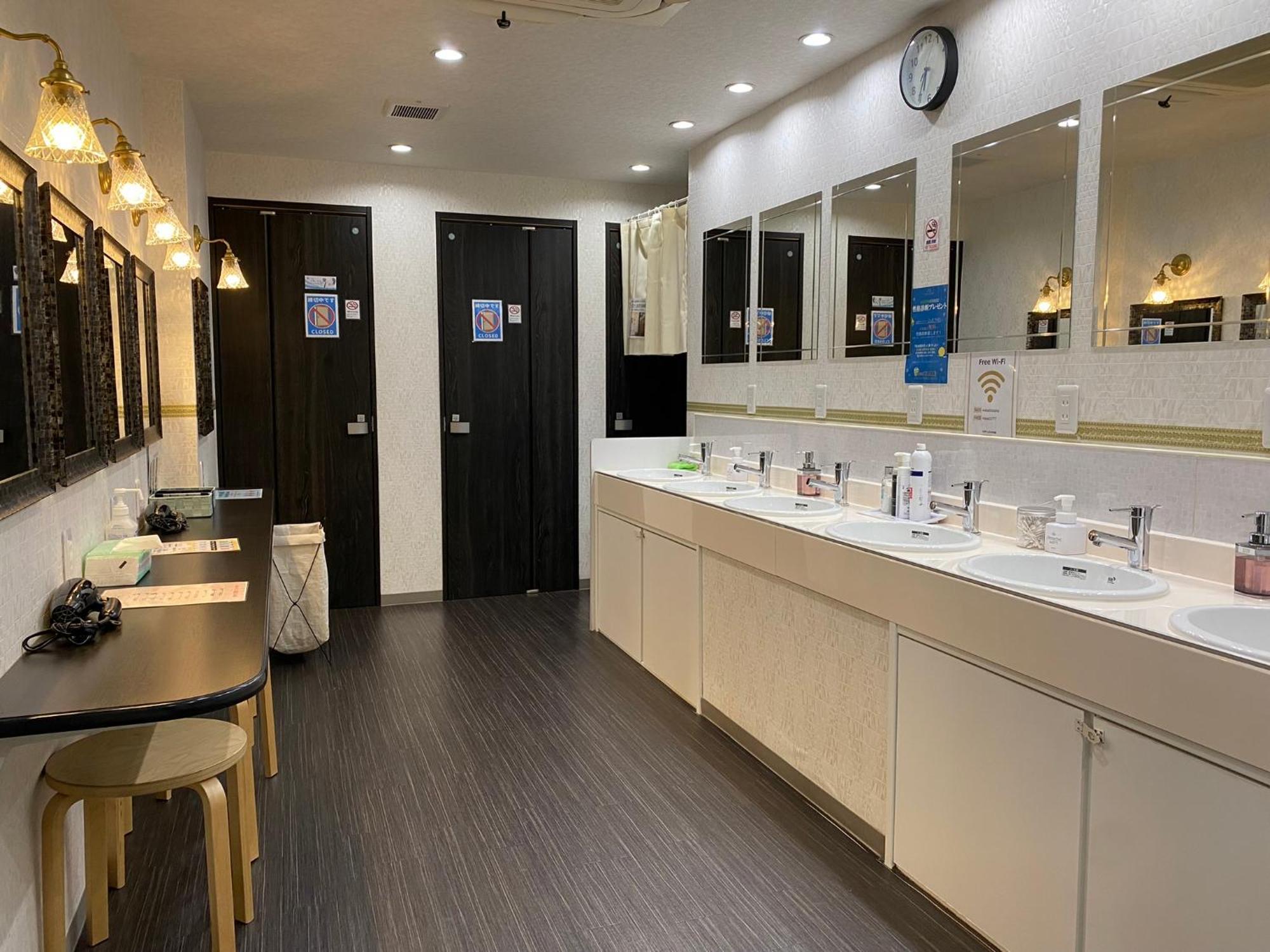Cafe&Hostel Kimi To Ichigo Osaka Eksteriør billede